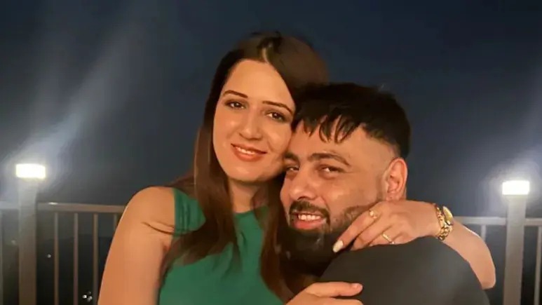 ईशा रिखी के समर्थन में उतरी म्यूजिक इंडस्ट्री , बादशाह पर पोस्ट के बाद सेलेब्स ने कहा Stay Strong
