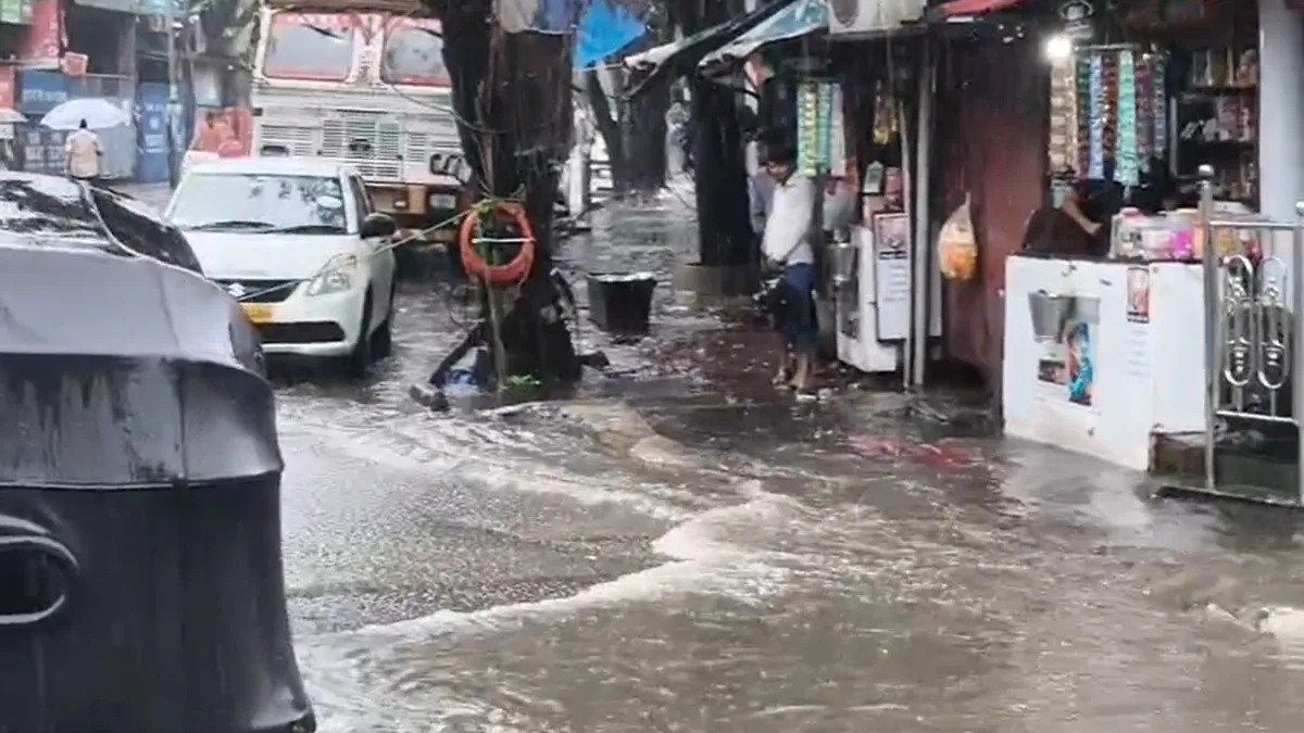 महाराष्ट्र में मूसलाधार बारिश से बांधों का जलस्तर बढ़ा, नदी किनारे के गांवों में अलर्ट जारी