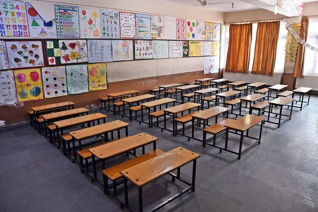 कर्नाटक में जाति सर्वे के लिए स्कूल बंद, 18 अक्टूबर तक अवकाश घोषित