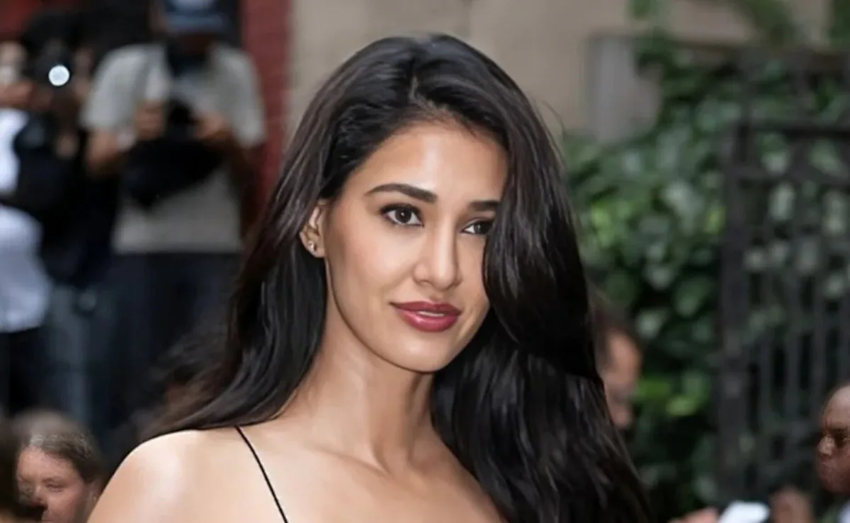 दिशा पटानी के घर के बाहर फायरिंग मामले में नई सीसीटीवी फुटेज, पेट्रोल पंप पर दिखे हमलावर