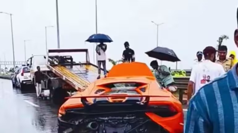 मुंबई कोस्टल रोड पर लैम्बॉर्गिनी हादसा, गौतम सिंघानिया ने उठाए कार की सुरक्षा पर सवाल