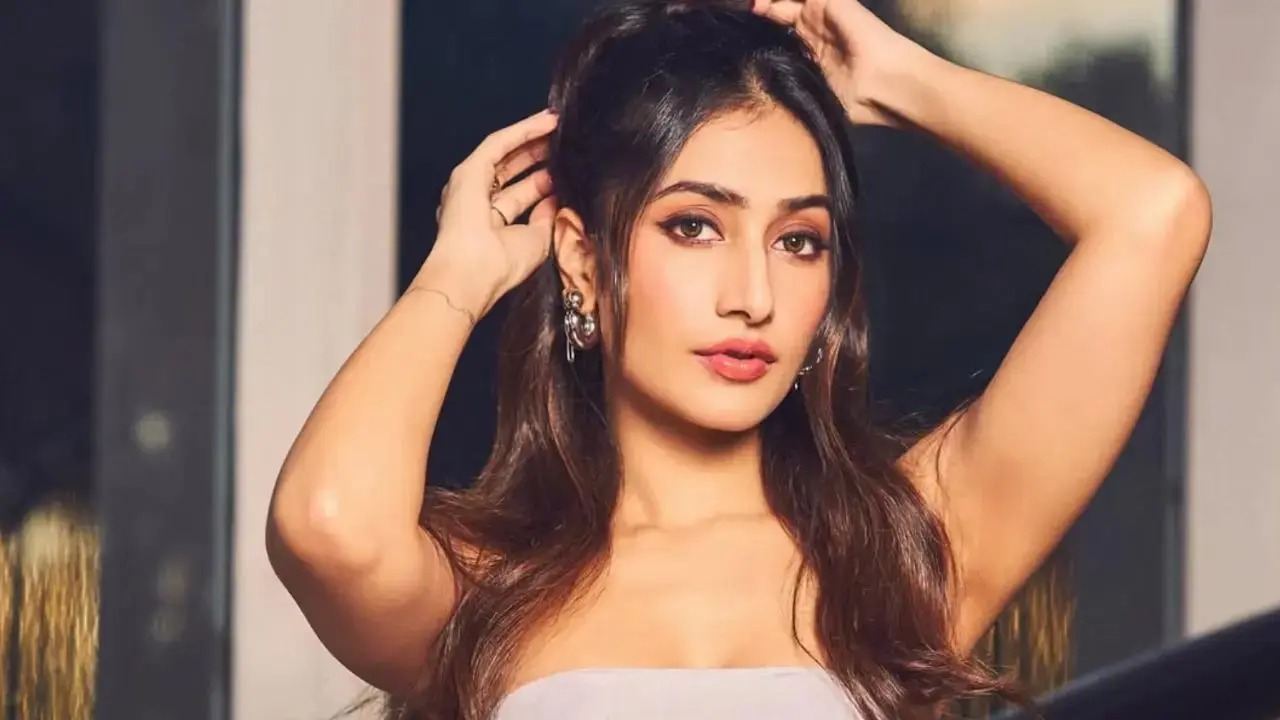 “Rise & Fall” में आहाना कुम्रा द्वारा चरित्र पर उठाए गए सवालों ने धानश्री वर्मा को भावुक कर दिया