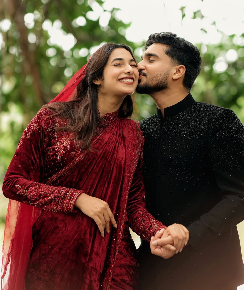 शादी के दिन इंफ्लुएंसर हर्षा पाथू ने नहीं पहने गहने, सादगी भरे अंदाज़ ने जीता दिल