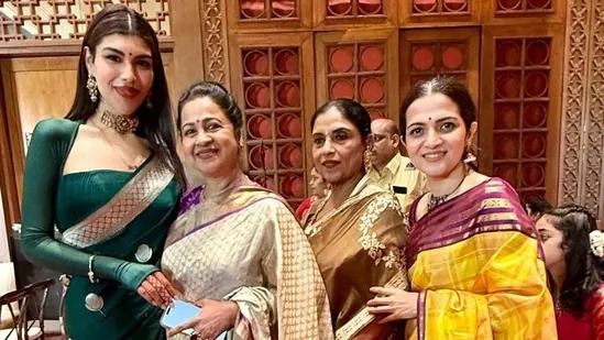 बस बहुत हो गया' - बेटियों को ट्रोल करने वालों पर भड़कीं खुशबू सुंदर, राधिका सरथकुमार ने किया समर्थन